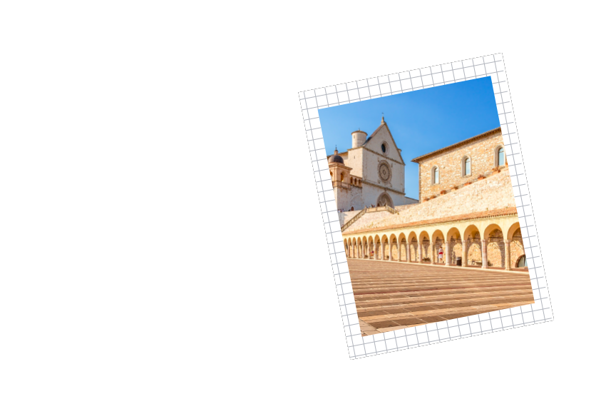 La scritta Assisi 14 ottobre accanto alla fotografia di uno scorcio della città. Il link porta alla pagina con le informazioni per la giornata del 14 ottobre.